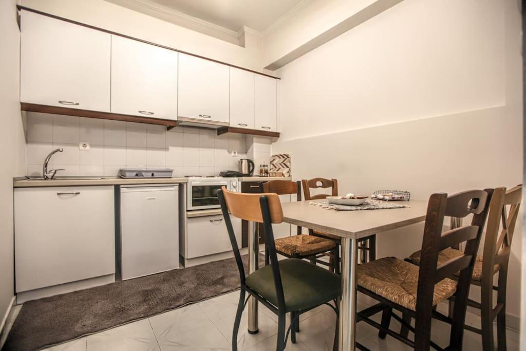 Del Sol #5 Meteora Luxurious Family Suites Kalambaka Eksteriør billede
